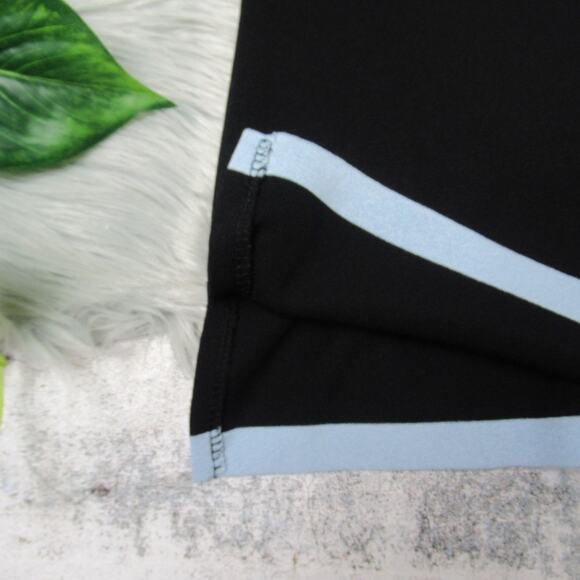 MISOOK Sleeveless Scoop Neck Shell Tank Top Black Blue Trim Size Medium Petite - Picture 3 of 8